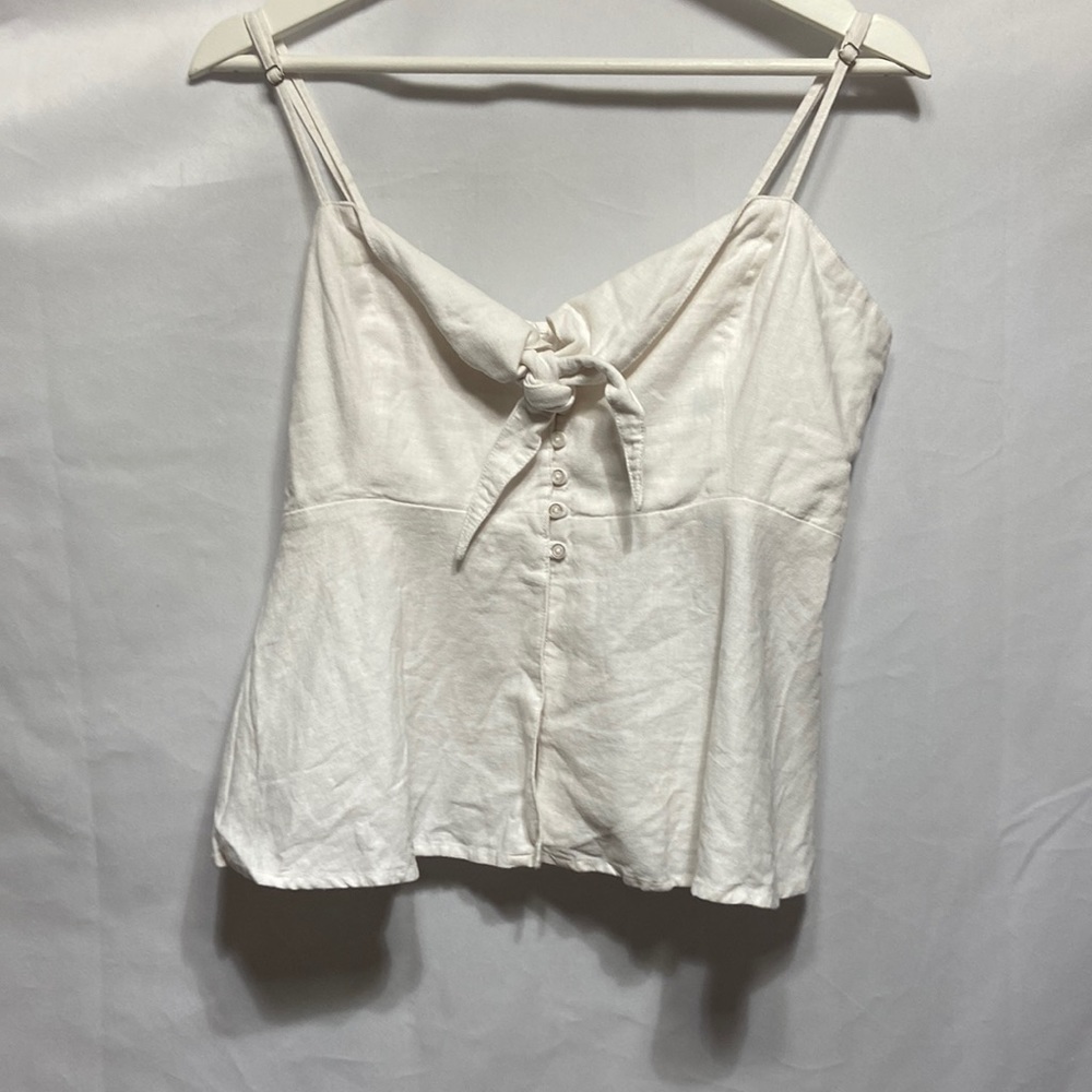 Sofia Jeans by Sofia Vergara Women’s Knot Front Perplum Top